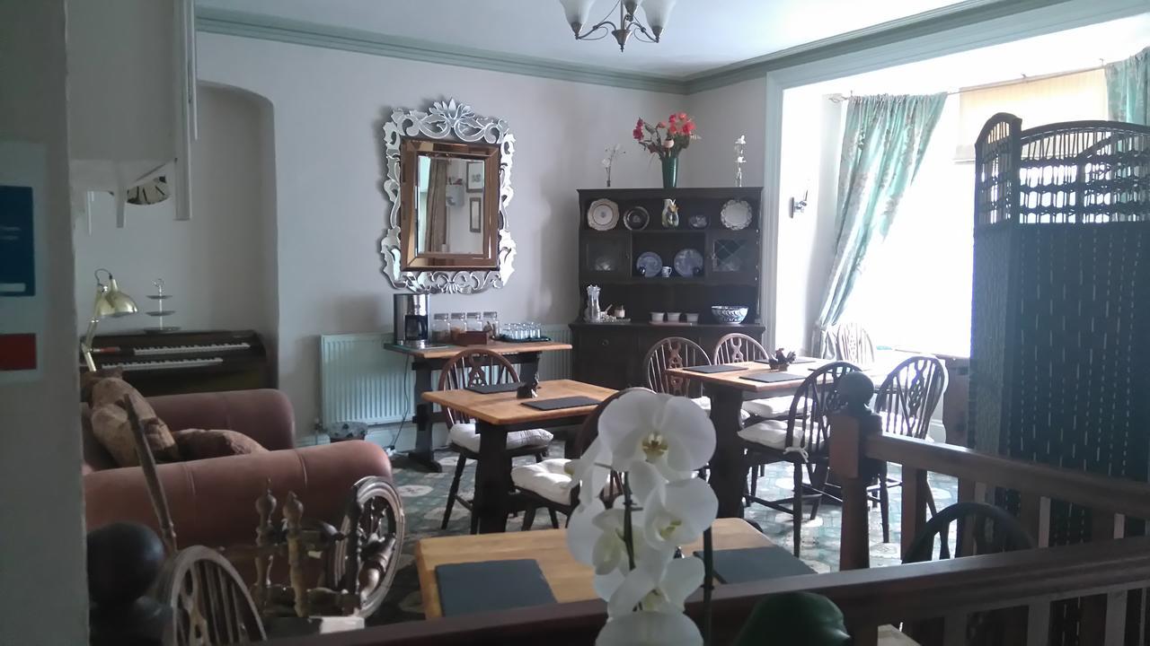 Tara Bed & Breakfast Fishguard Exterior foto